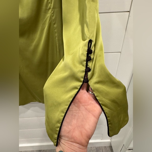 De La Vali green satin Vinyl mini dress - Picture 7 of 12